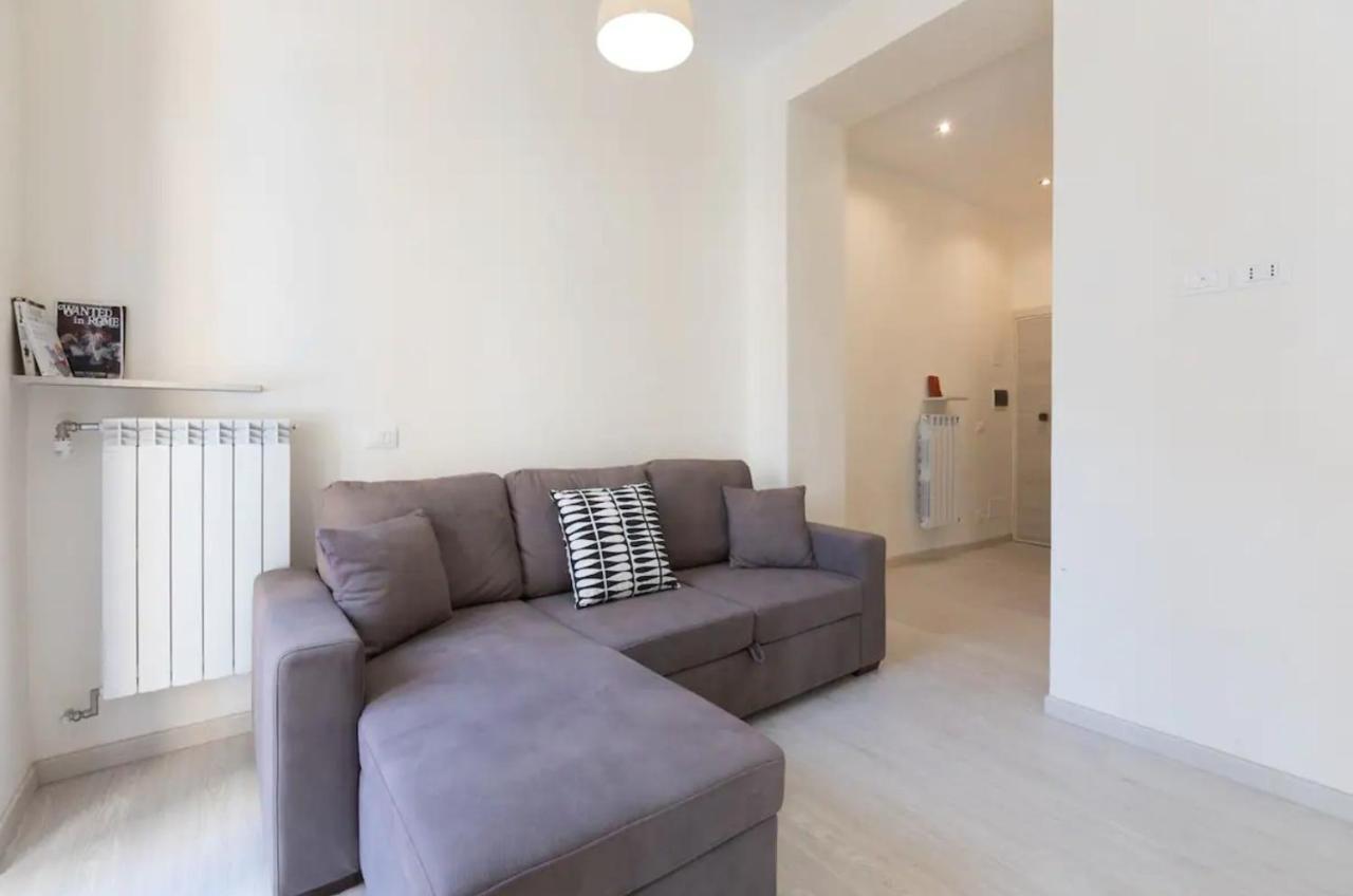 Quiet With Large Terrace In Spanish Steps Area Apartment