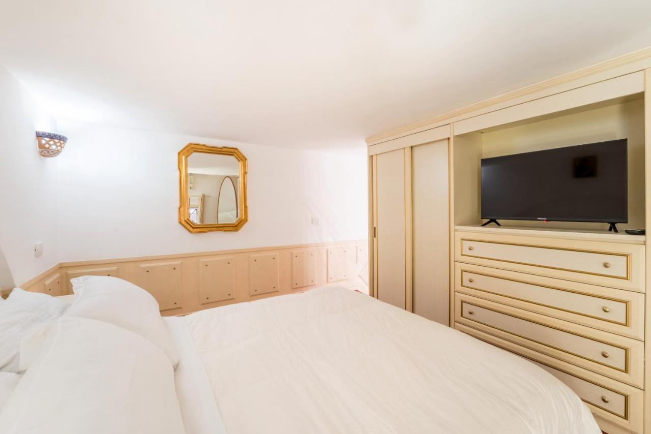 Apartment D'artista, Elegante Loft Nel Cuore Di Rome