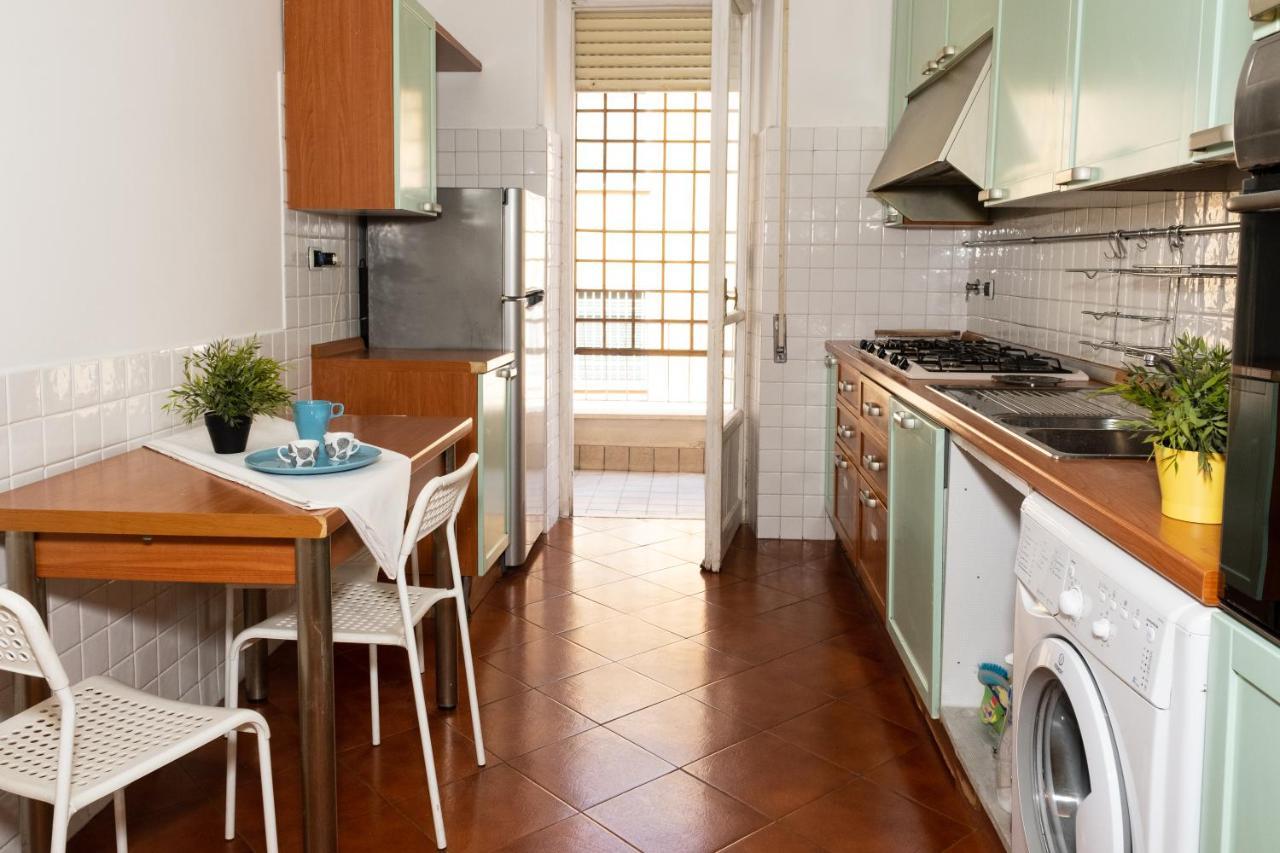 Apartment Piazza Armellini Rome