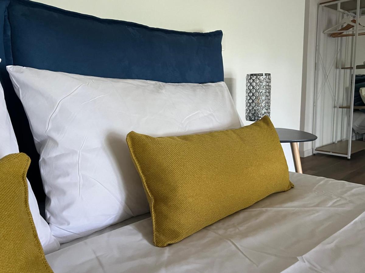Eur Apartment