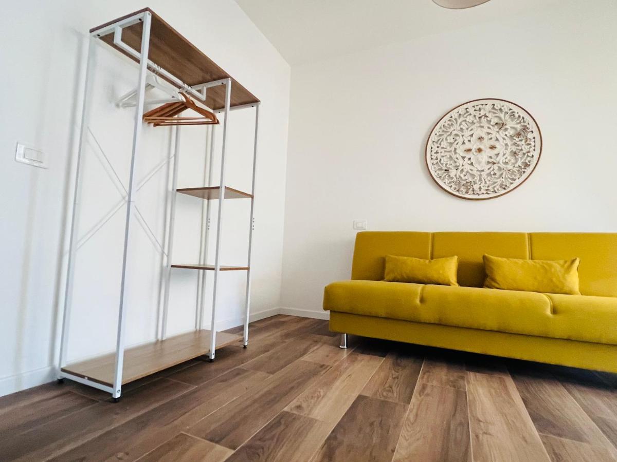 Eur Apartment
