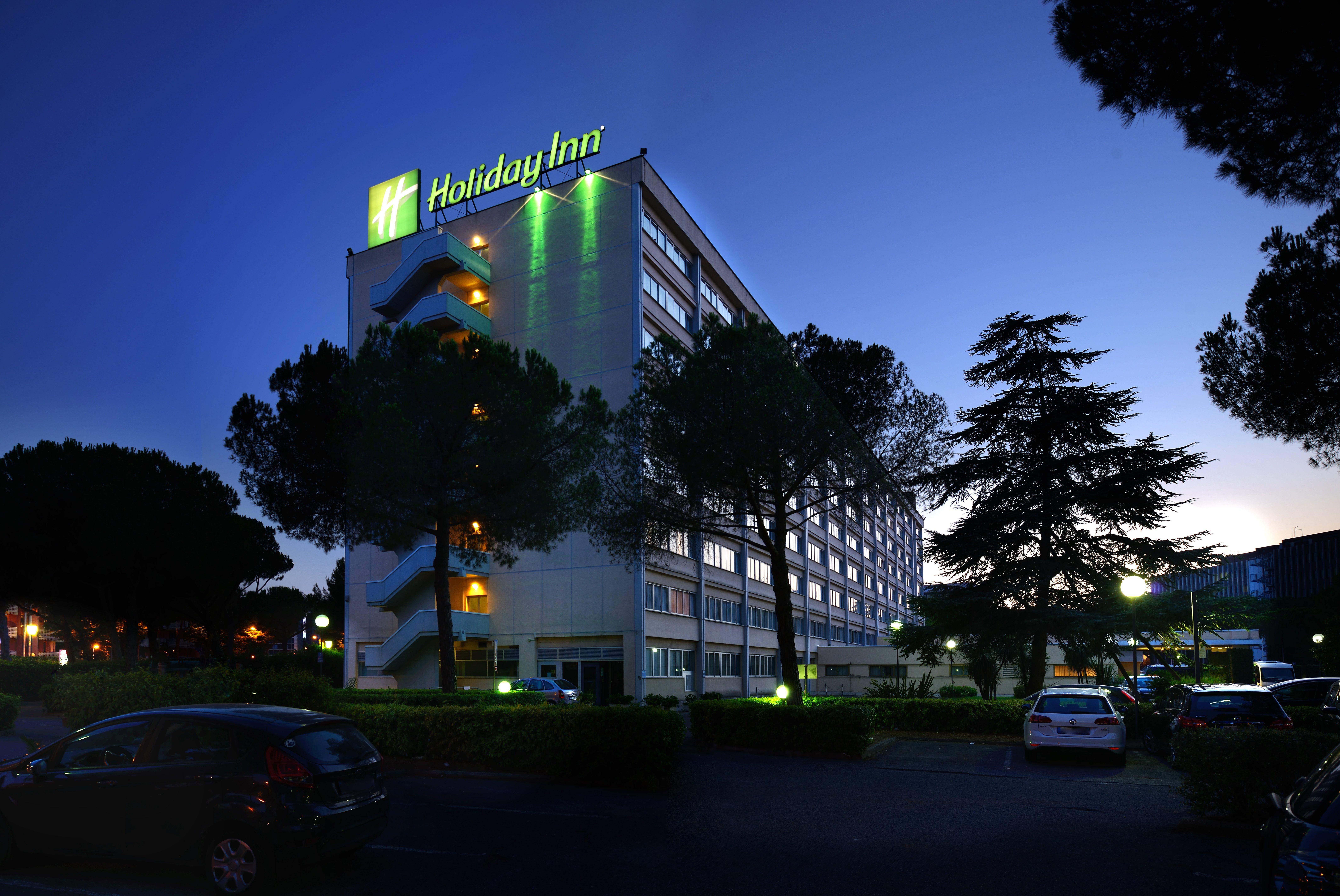 - Eur Parco Dei Medici By Ihg 4* Rome