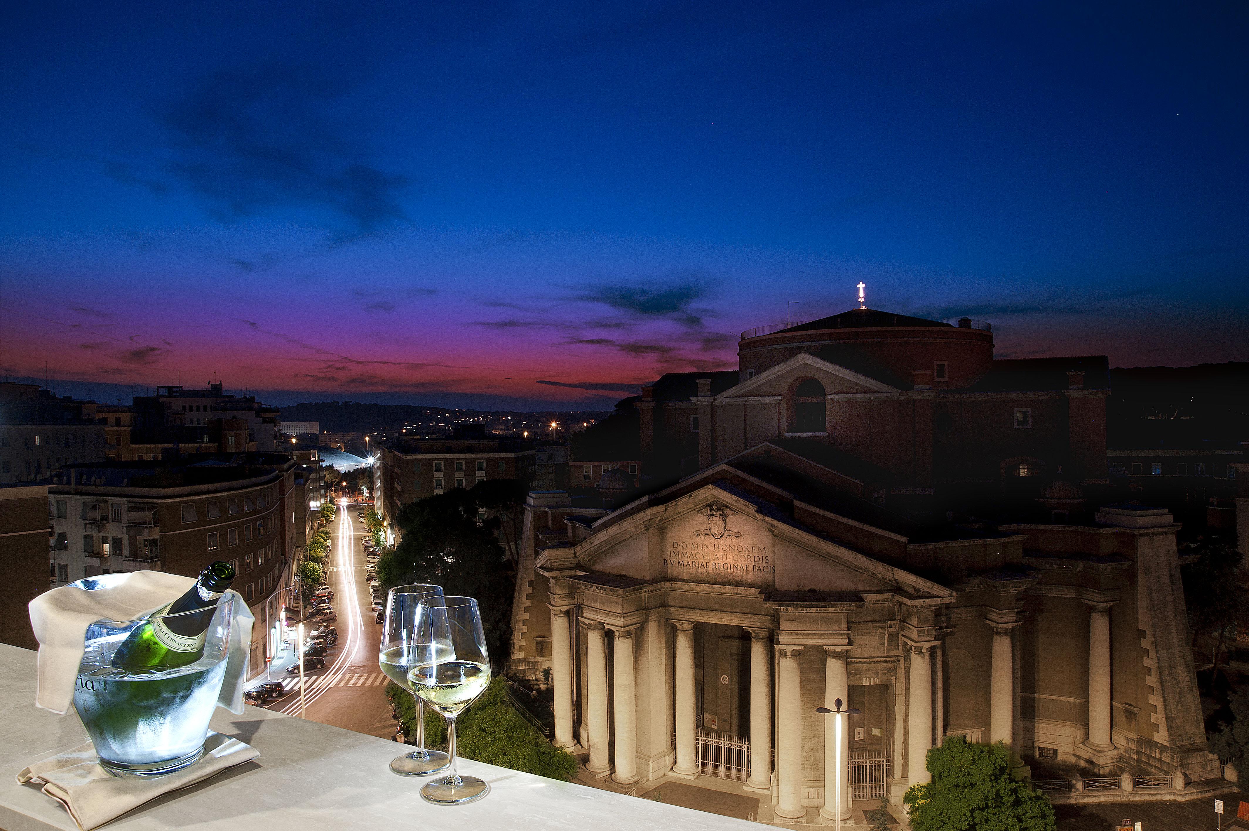 Hotel Radisson Blu Ghr 4*
