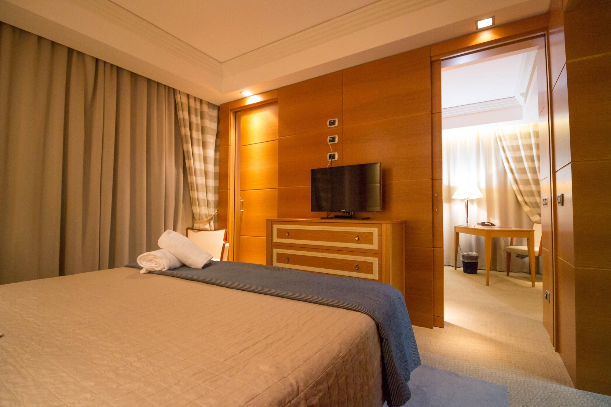 Hotel Papillo & 4*