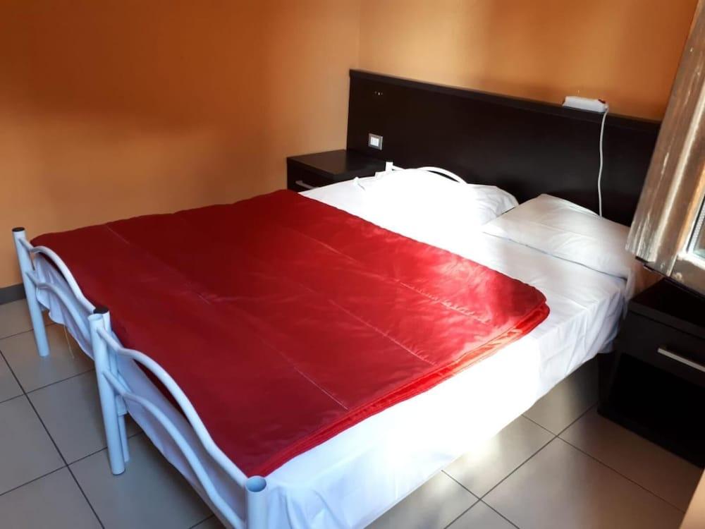San Lorenzo Hostel *