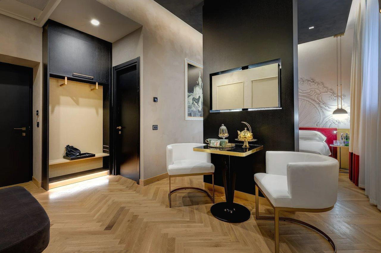 Dharma Boutique & 4* Roma
