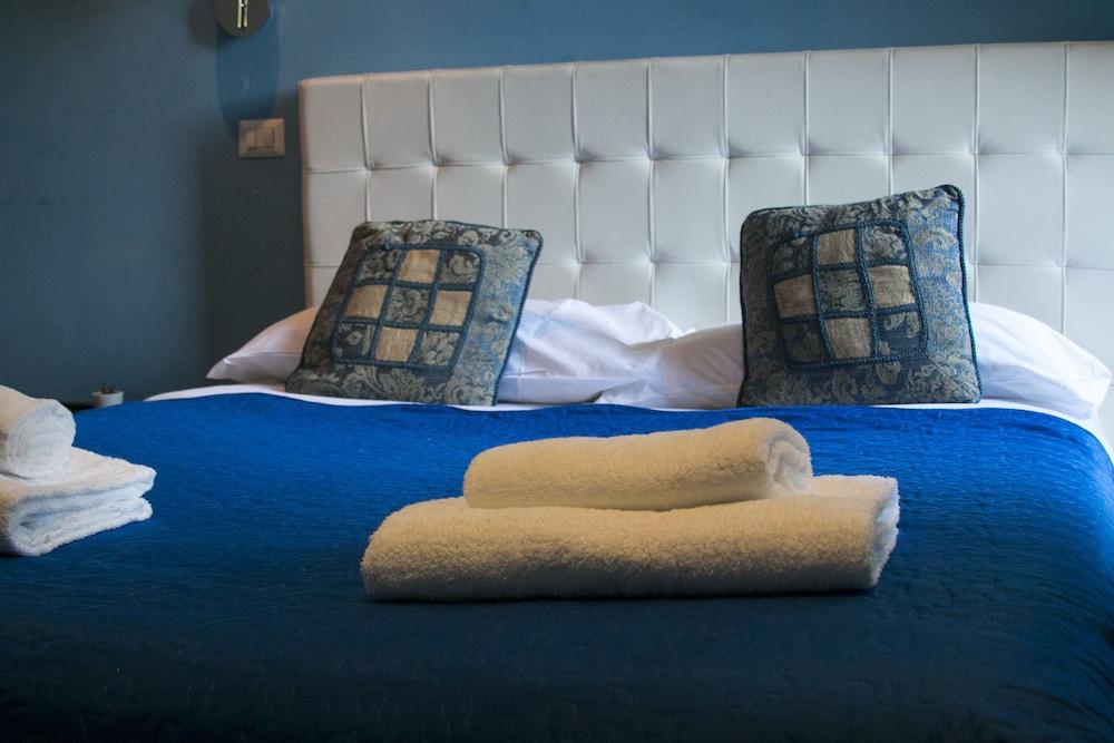 Vatican Guest house 2*