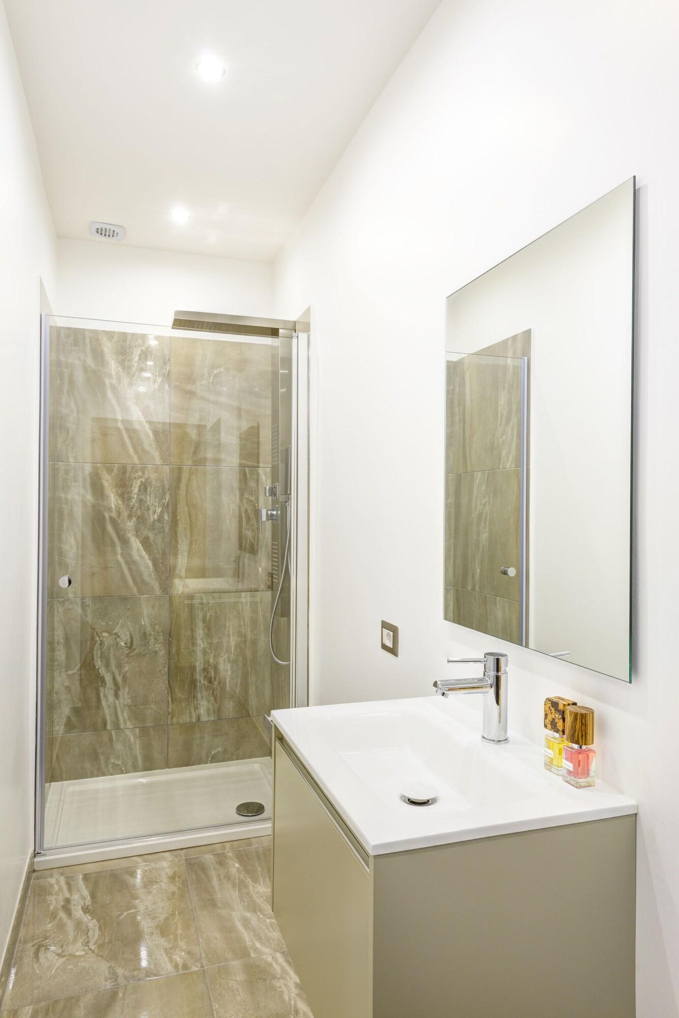 Rhs Rienzo Guest house 2*