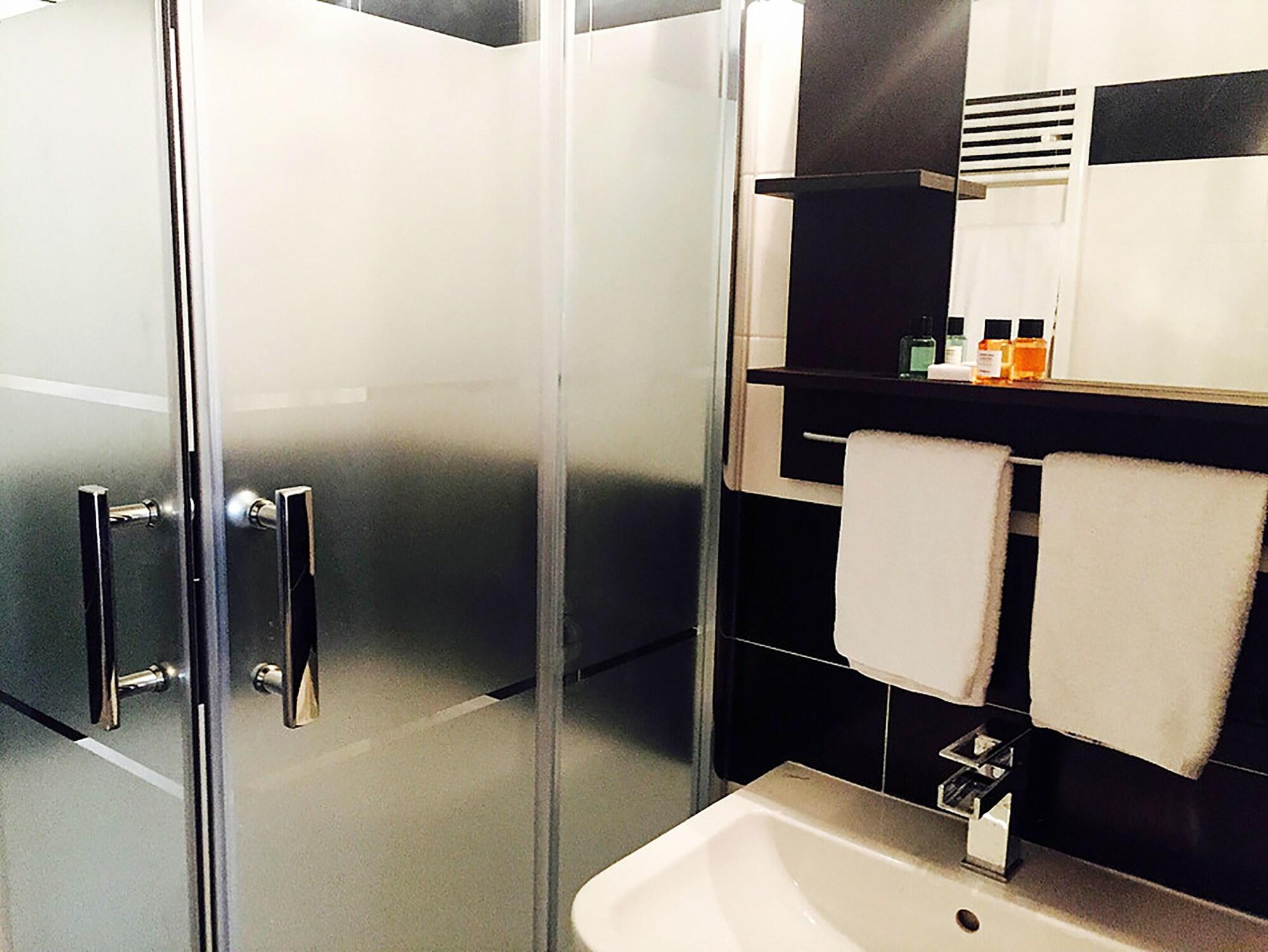 Giuturna Boutique 3* Rome
