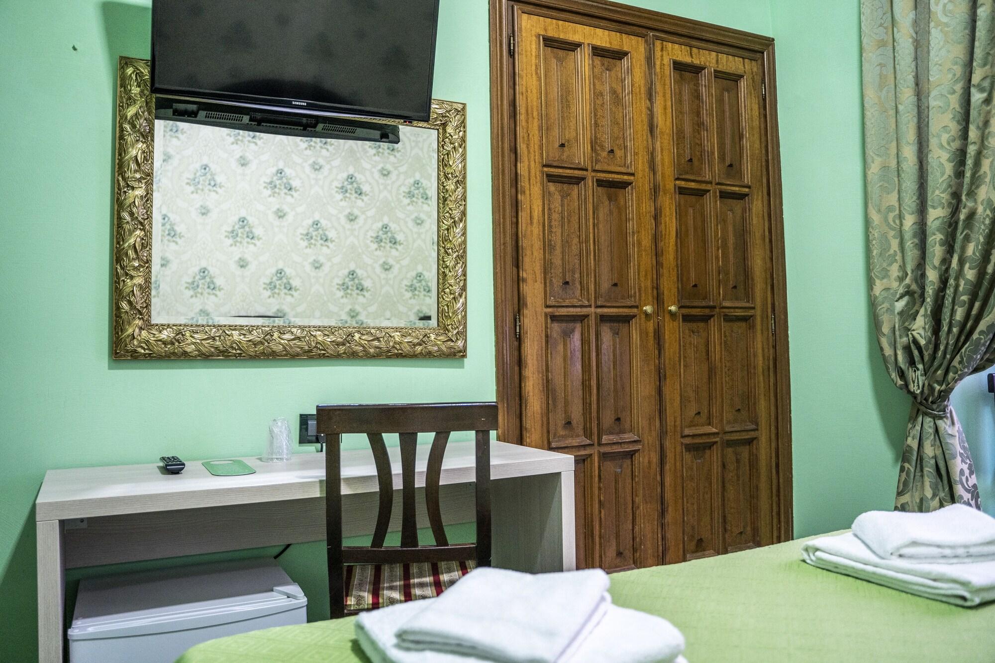 Ferrarese Hotel