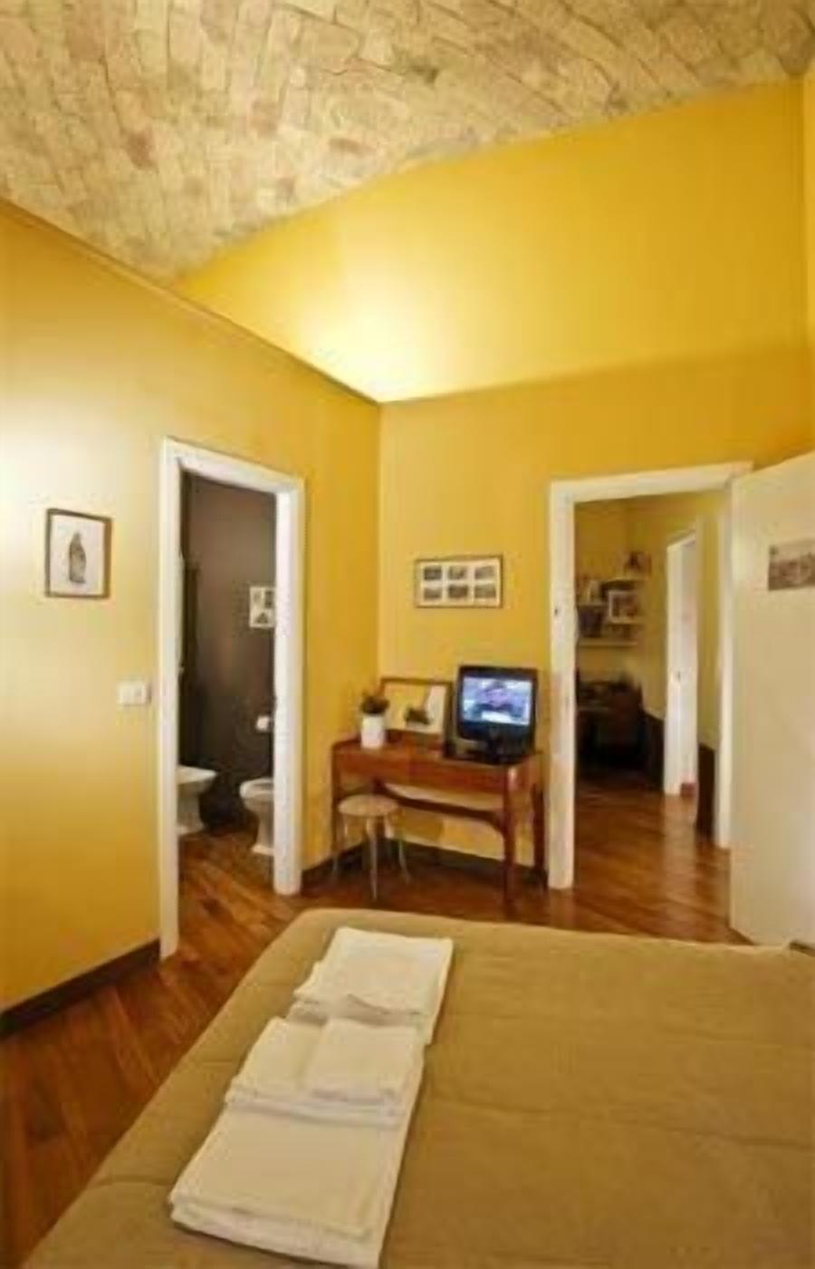 Mecenate Guest house 2*