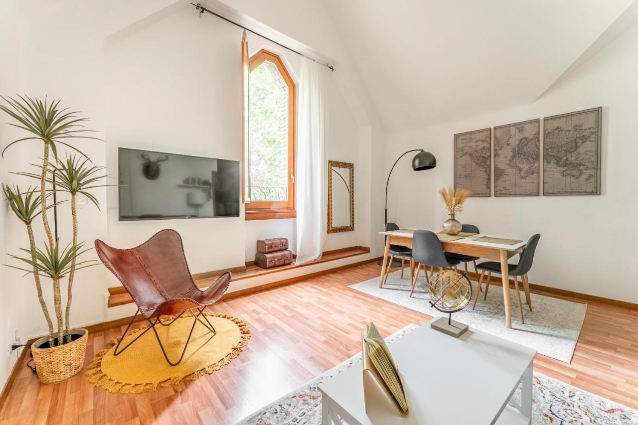 Bright Via Veneto Apartment