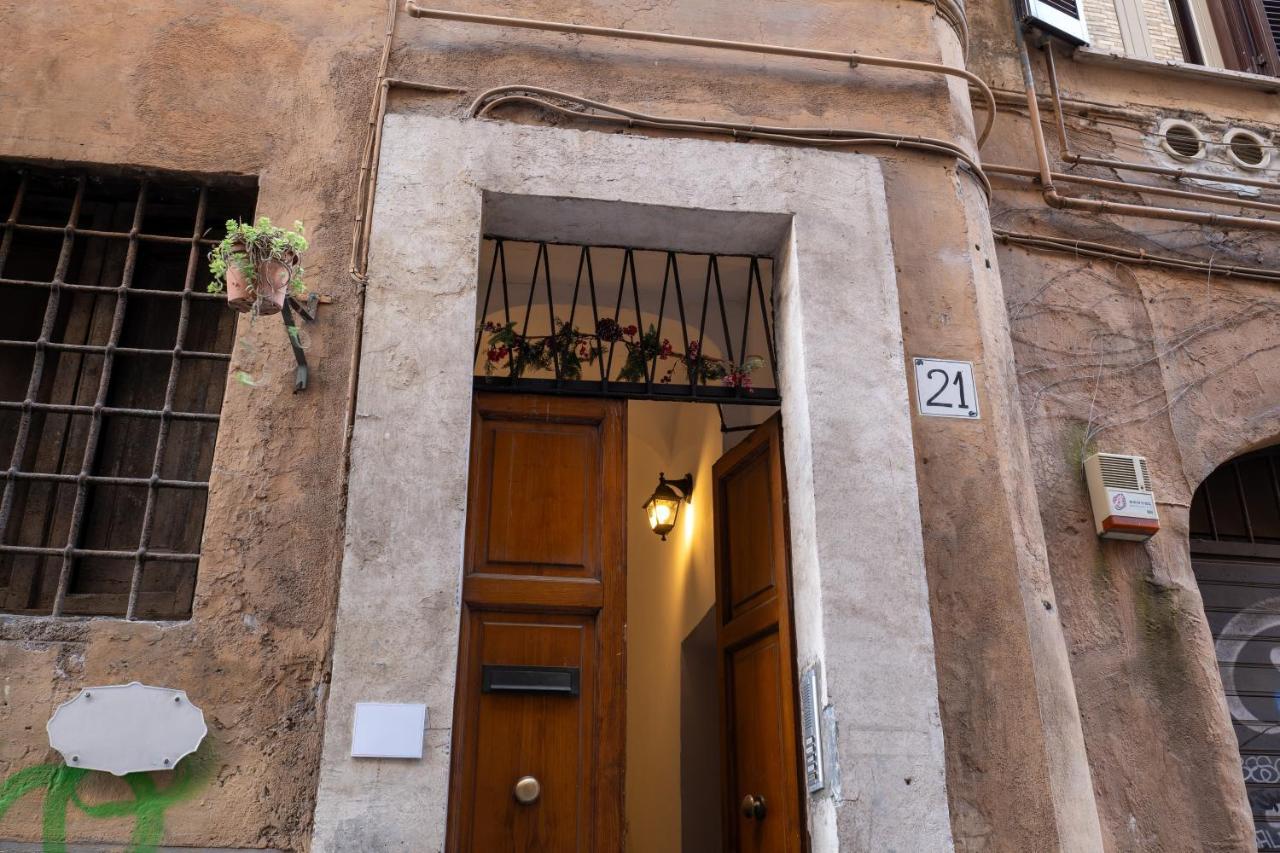 Colosseum House * Rome