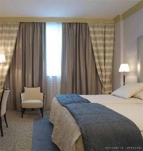 Hotel Papillo & 4*