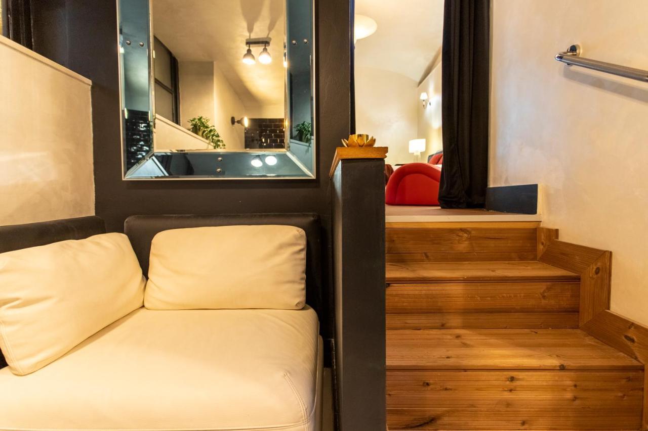 Cloe - Hidden Apartment *