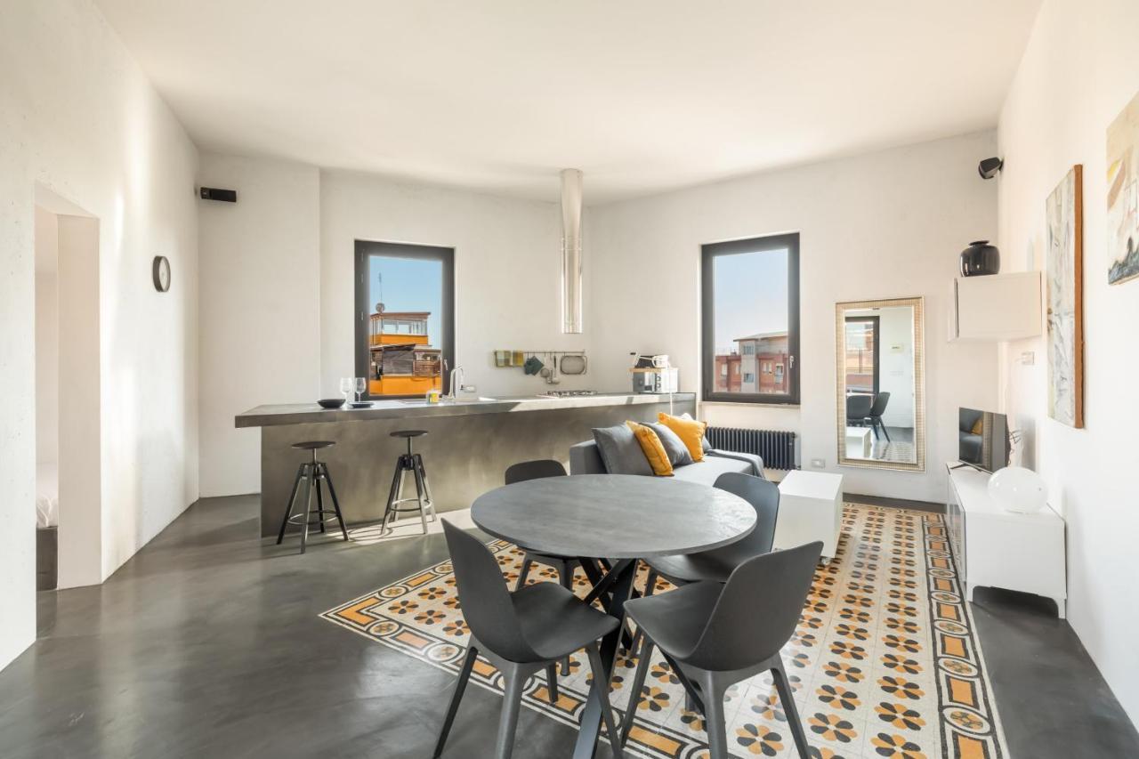 Fantastic Penthouse Over The Sky Rome