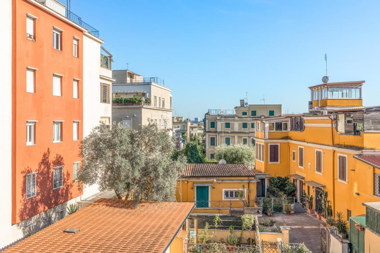 Fantastic Penthouse Over The Sky Apartment Rome