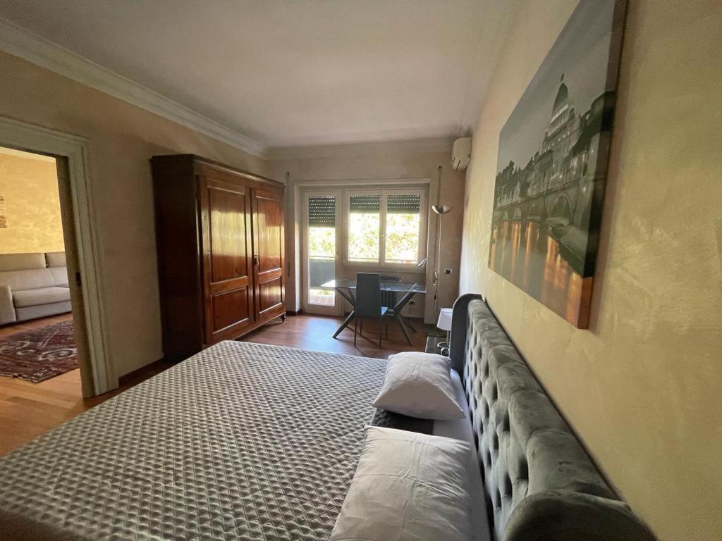 Vatican Bright Flat Apartment
