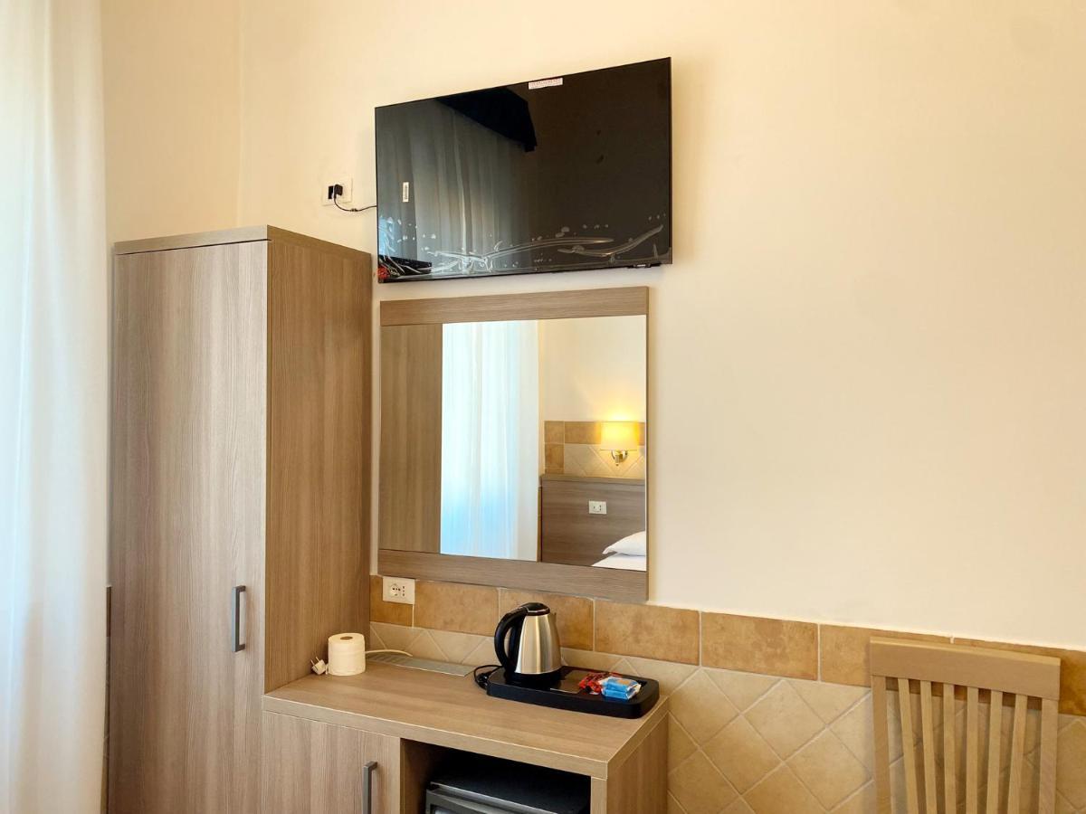 Alex Square Hotel