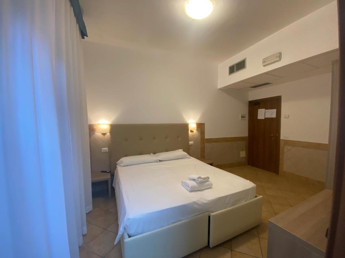 Alex Square 3* Roma