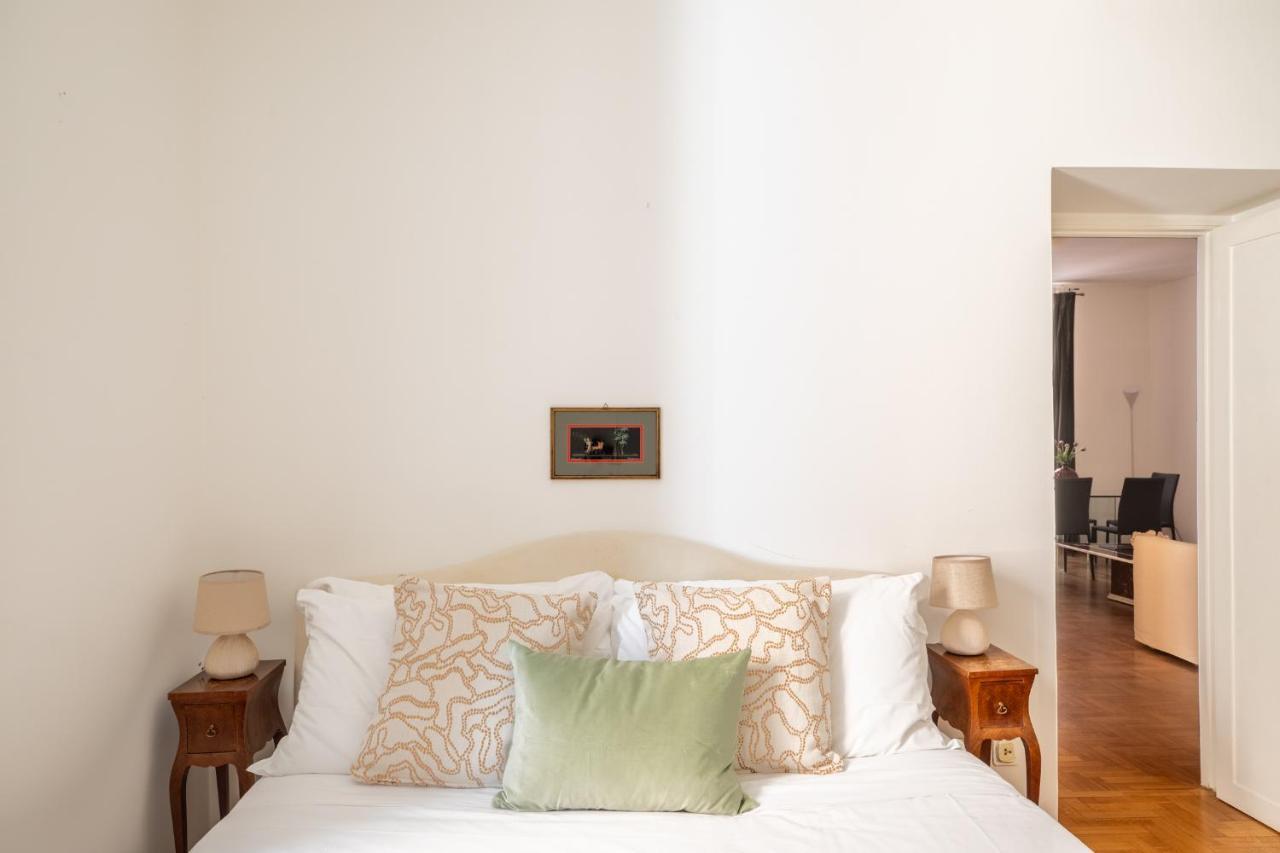 Iflat Red Apartment