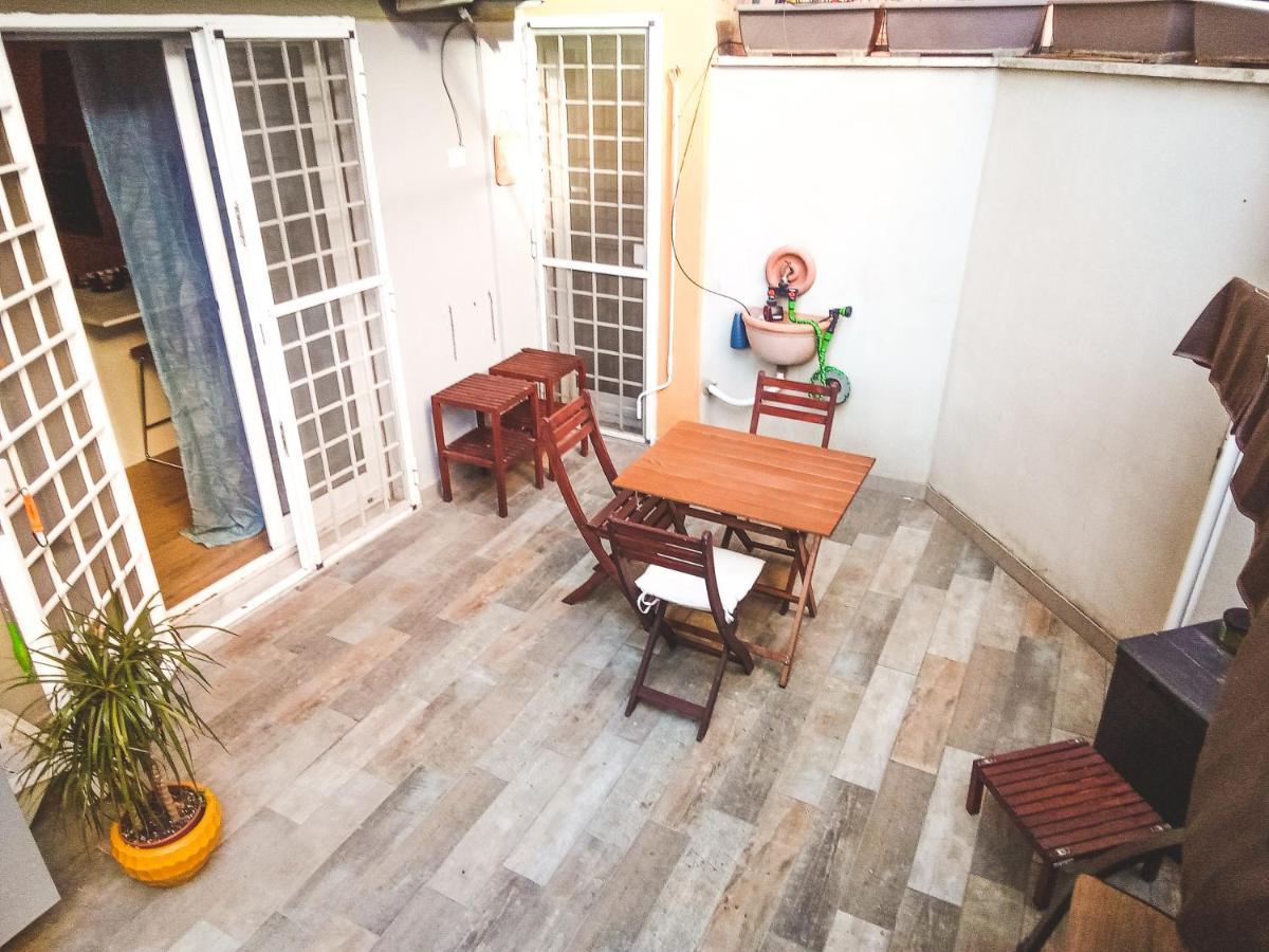 Cozy Flat With Terrace At Trastevere Train Station Apartment *