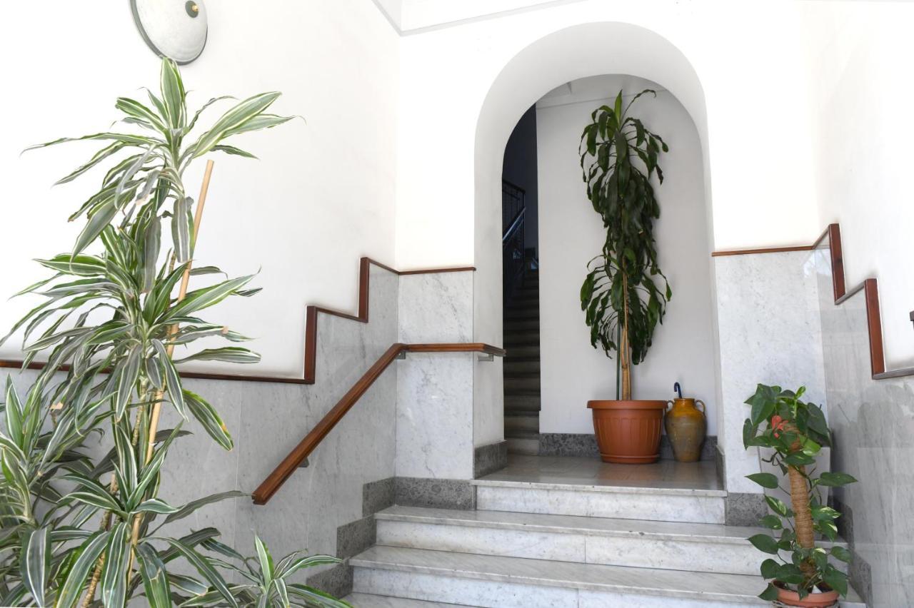 Domus Laura In Trastevere Appartamento