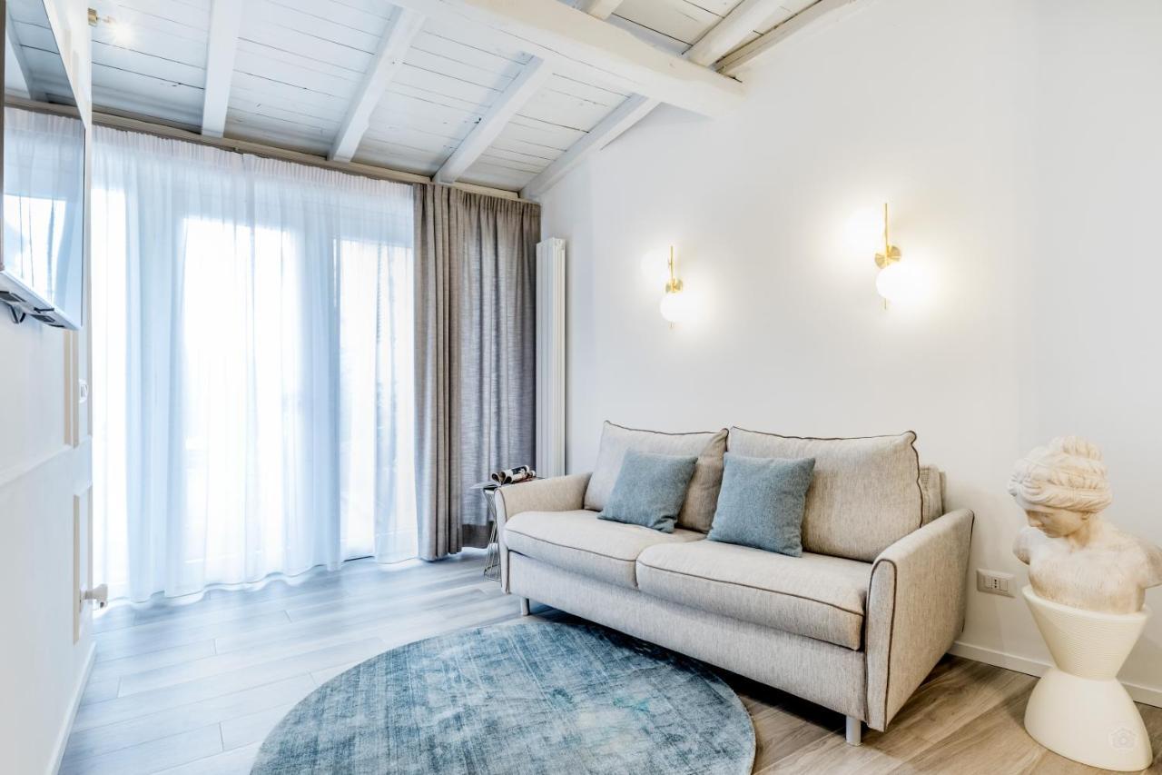 Apartment Bbhome Design Over Trastevere District *