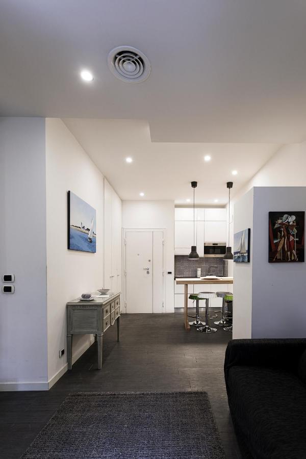 Borghese Flat With Terrace Rome