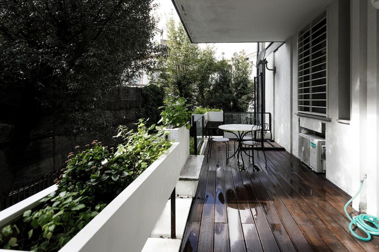 Borghese Flat With Terrace Rome