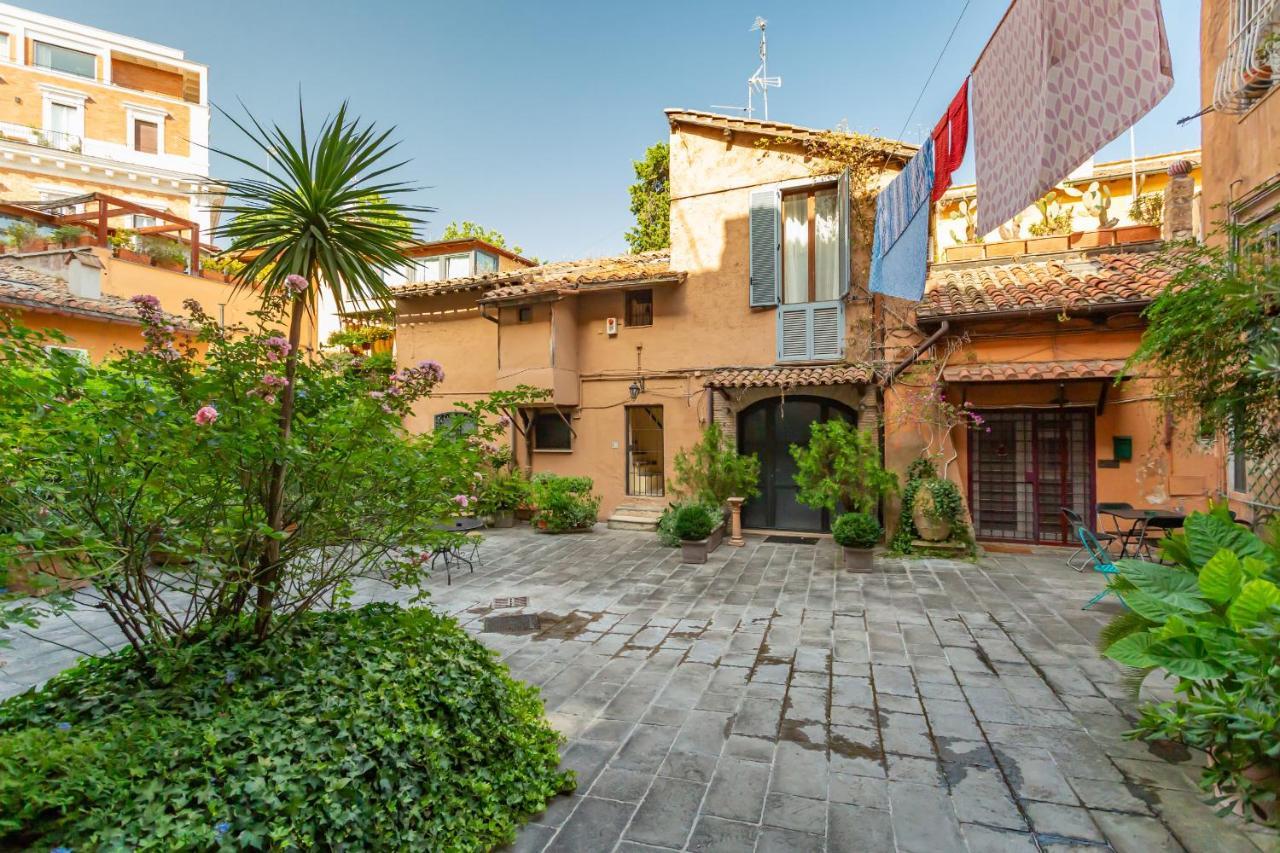 Al Cortile Del Moro Apartment Rome