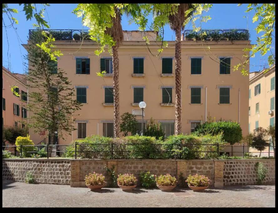 Apartment Peaceful In Prati Rome