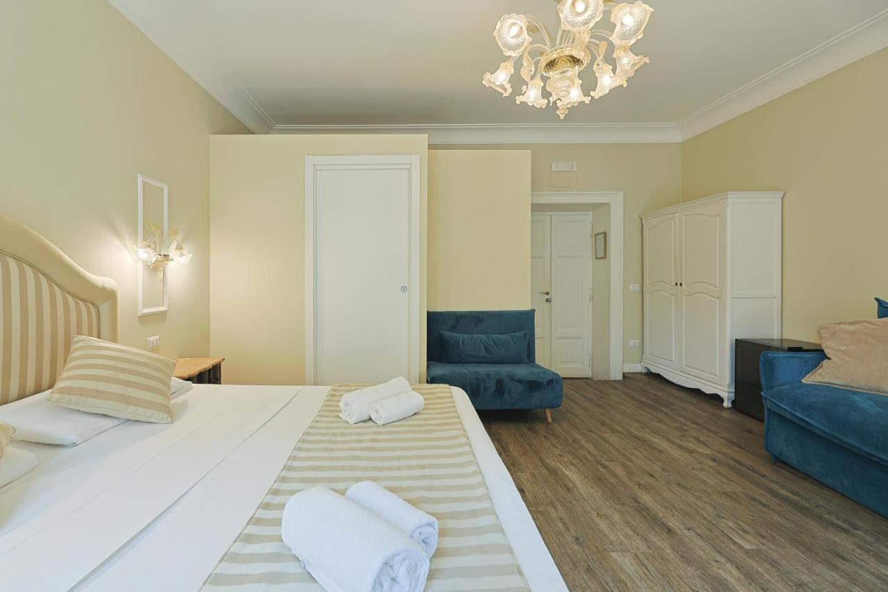 Art House Suites56 Via Del Babuino 56 *