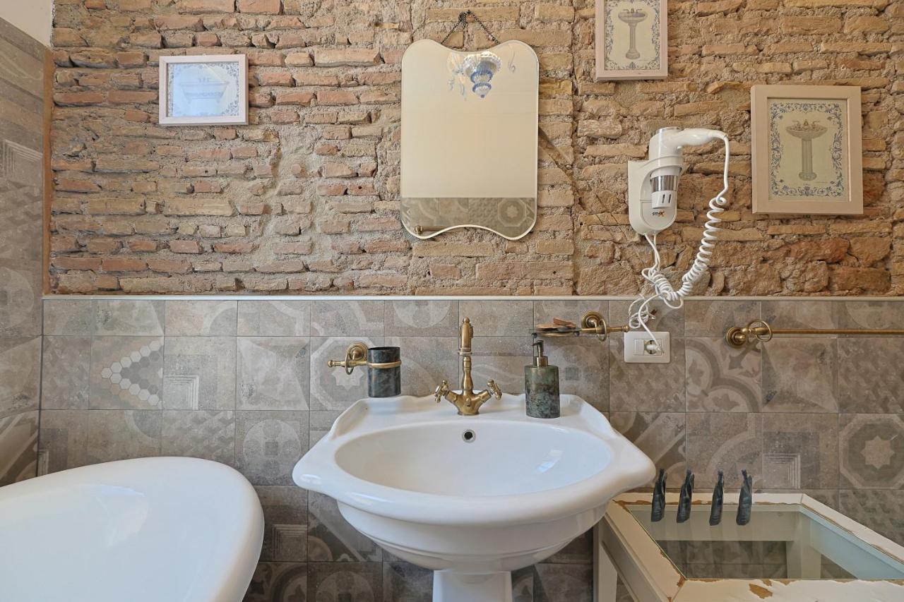 Affittacamere Art House Suites56 Via Del Babuino 56