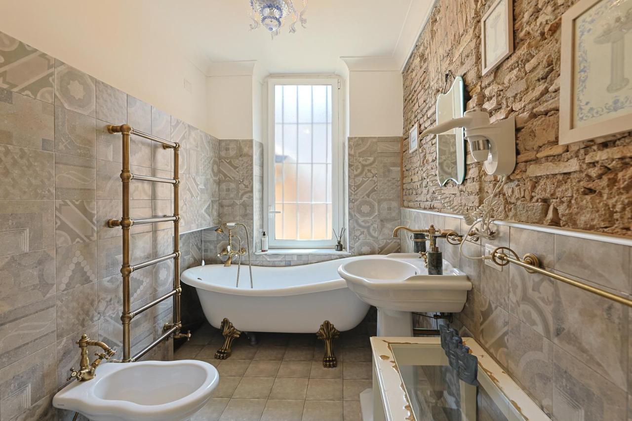 Art House Suites56 Via Del Babuino 56