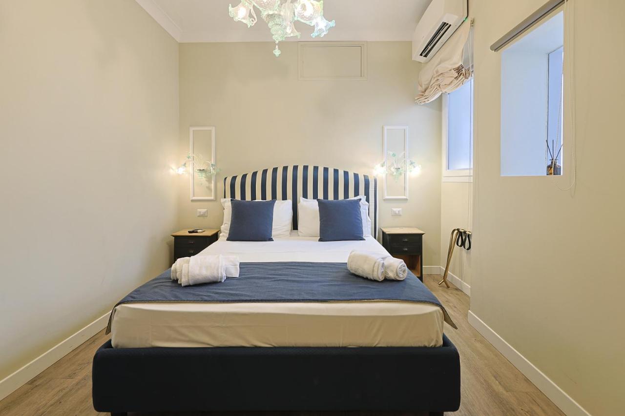 Art House Suites56 Via Del Babuino 56 * Roma