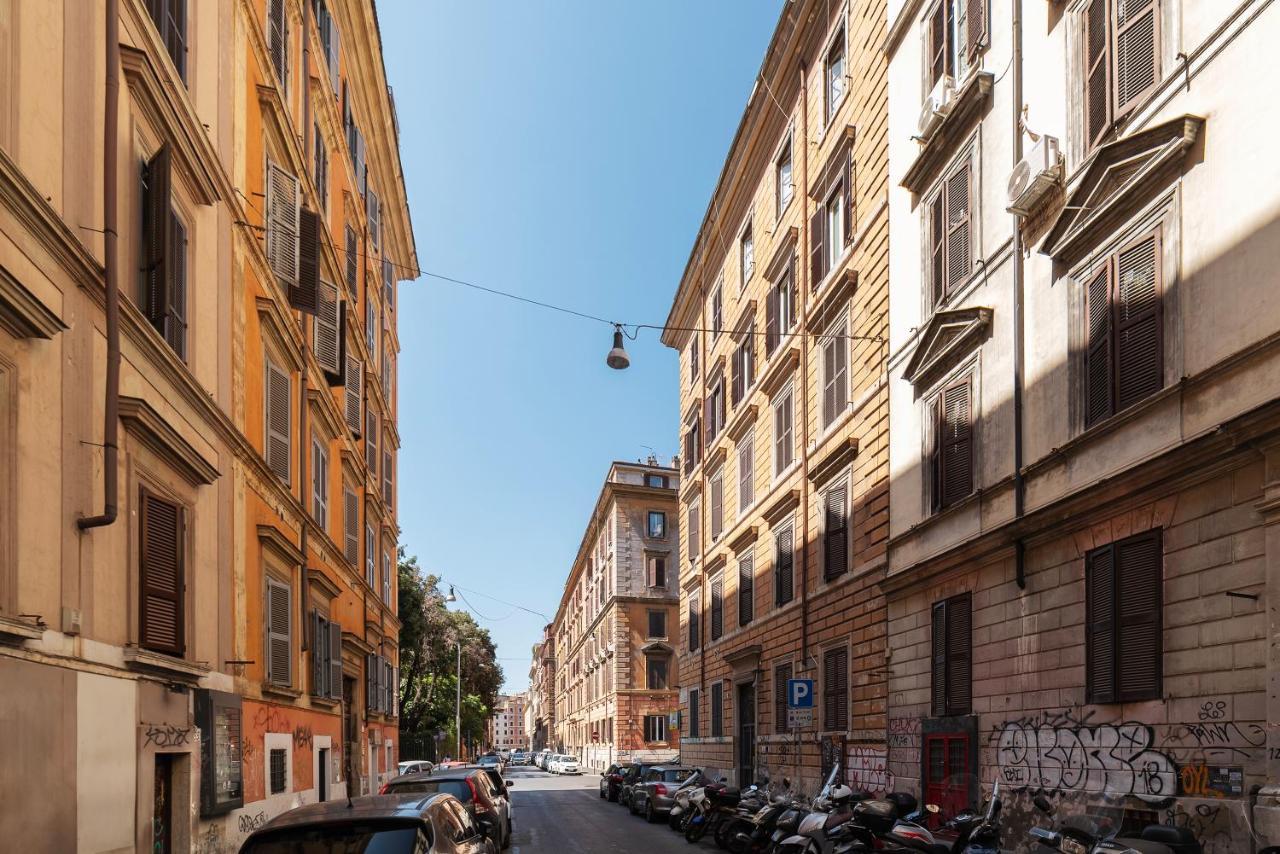 Termini & Acquario Romano Bright Apartment Rome