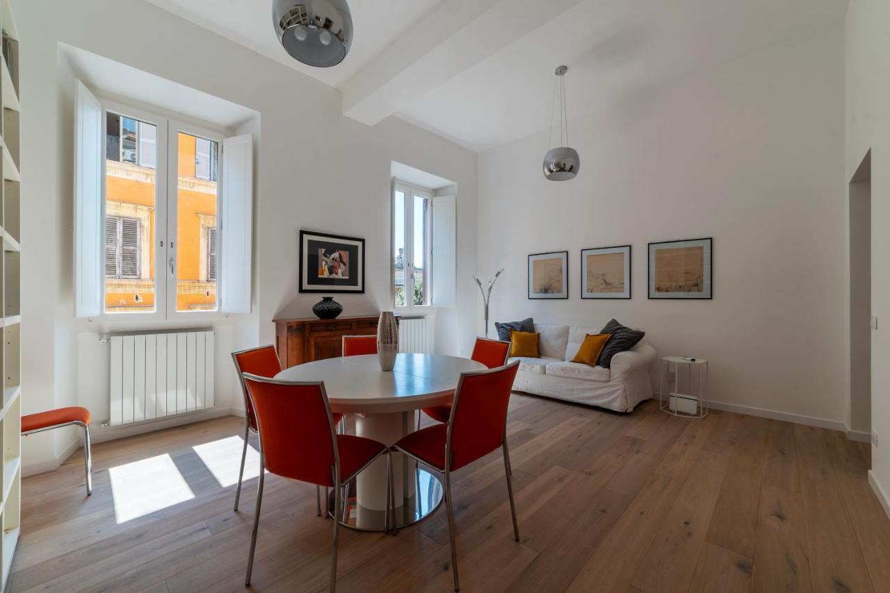 Termini & Acquario Romano Bright Apartment *