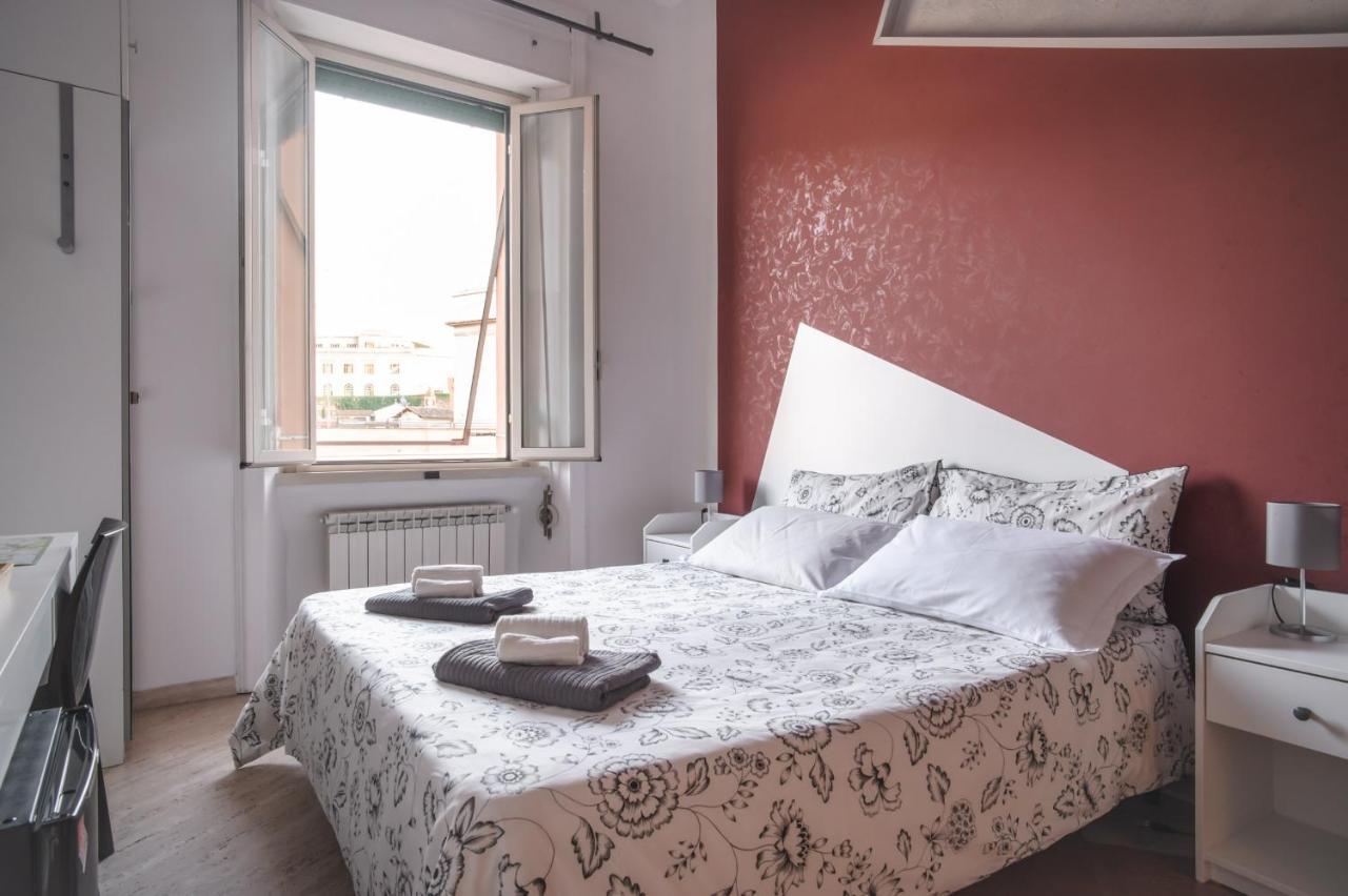 Bed & Breakfast Vatican Stories *
