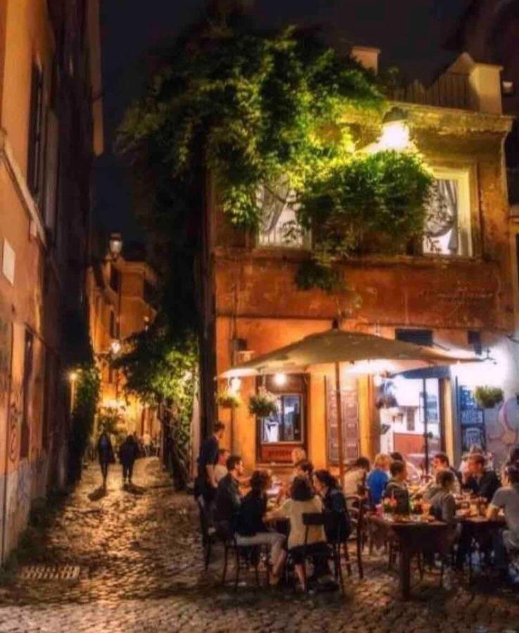 Intimo Ed Eclettico A Trastevere Appartamento