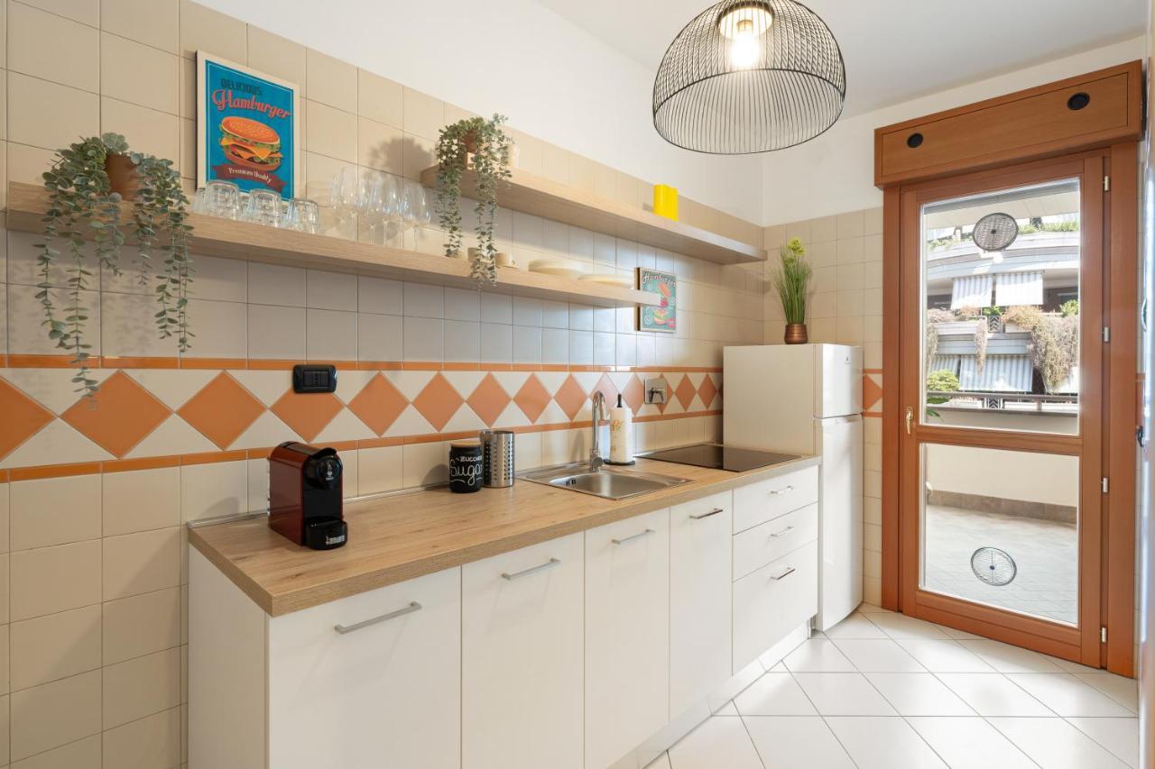Amsterdam Design + Posto Auto Roma