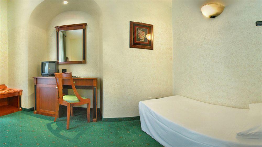 Grand Olympic Aurum Hotel