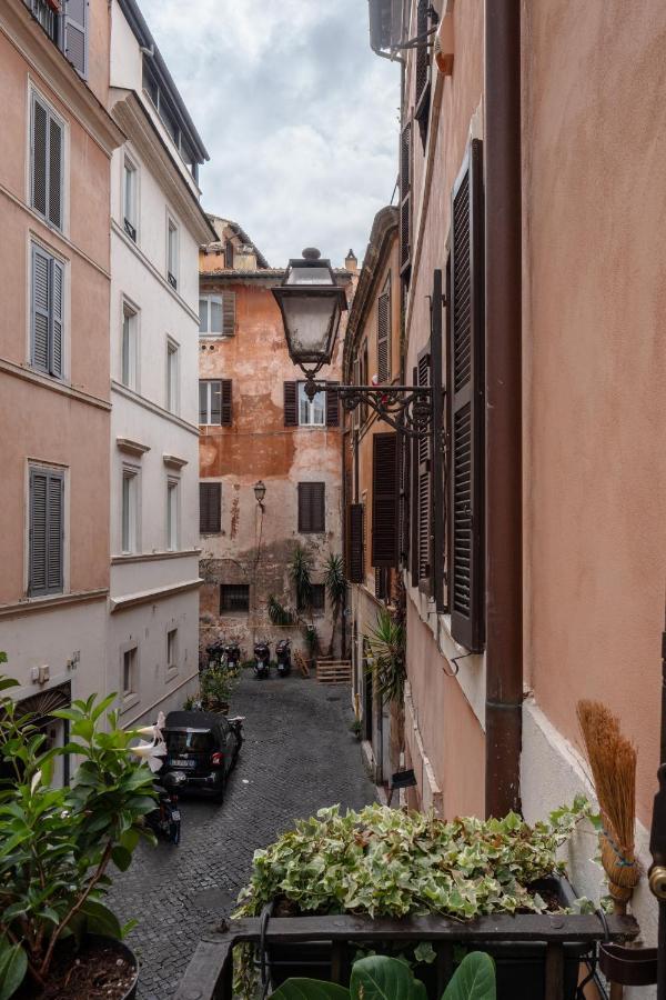 Fontanella Borghese Elegant & Beautiful Apartment Rome