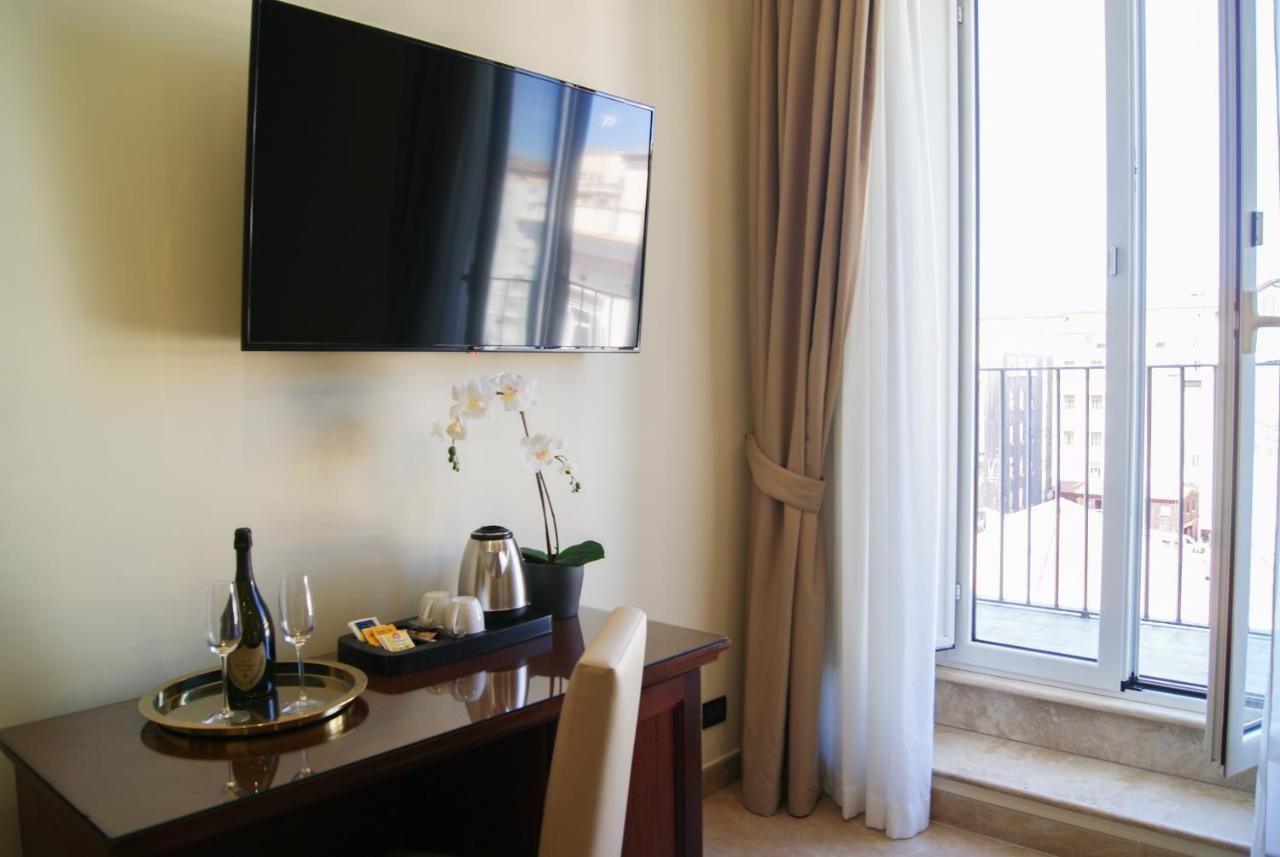 Glam Luxury * Rome