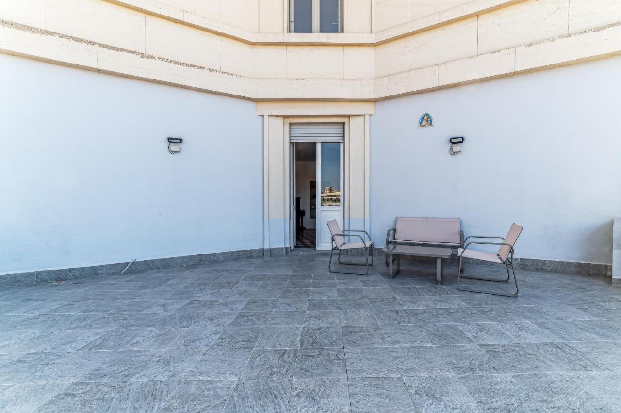 Roof Terrace In - Piazza Bologna Apartment