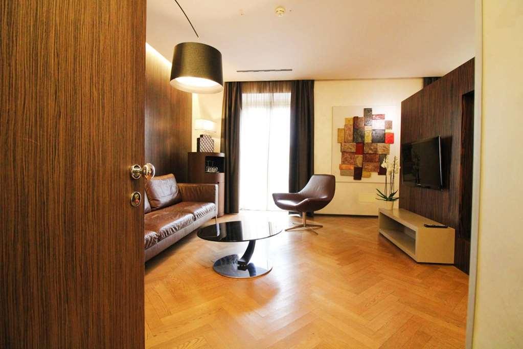Diva Luxury Hotel 4*