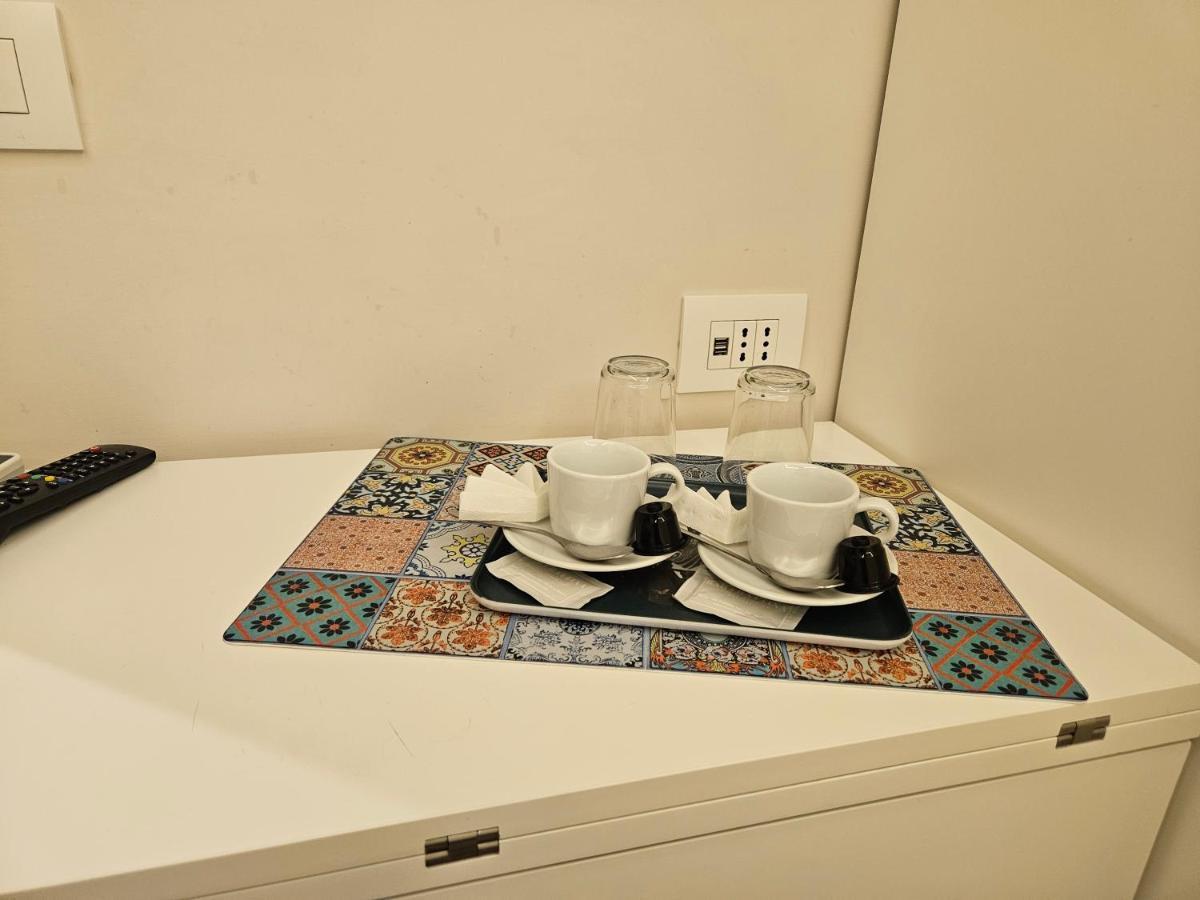 Apartment The One Frattina Rome