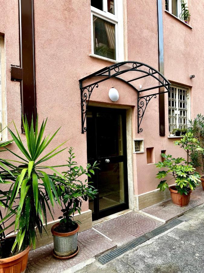 Romeantique Ai Platani Apartment