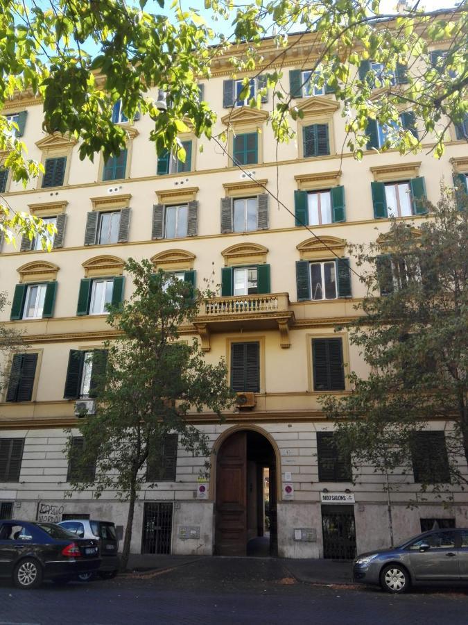 Domus Crescenzio - Guest house