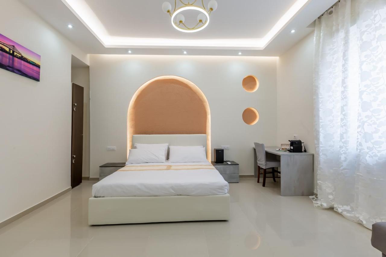 Hyper Termini Guest house *